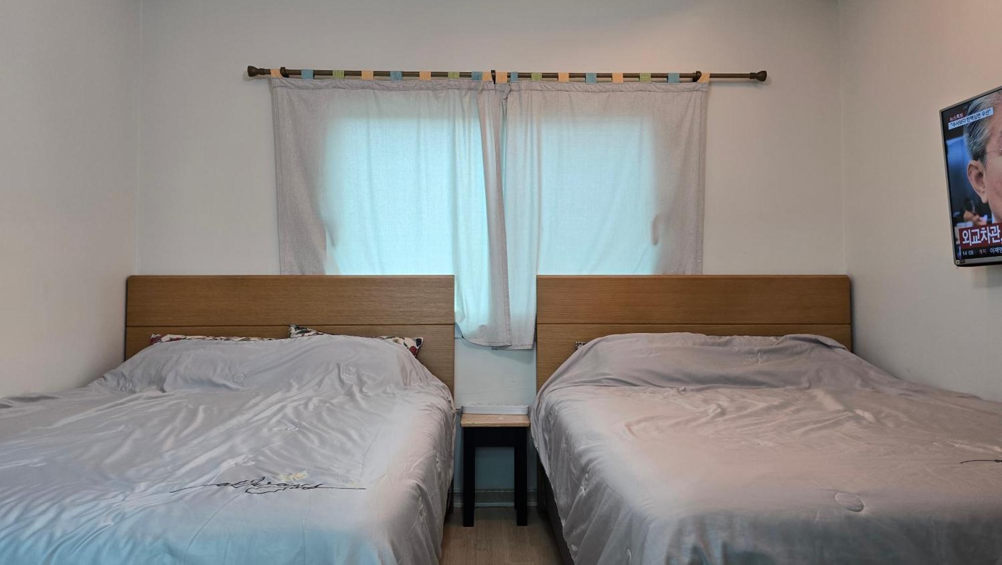 Wind Jeju Cafe & Pension Σεογκουίπο Εξωτερικό φωτογραφία