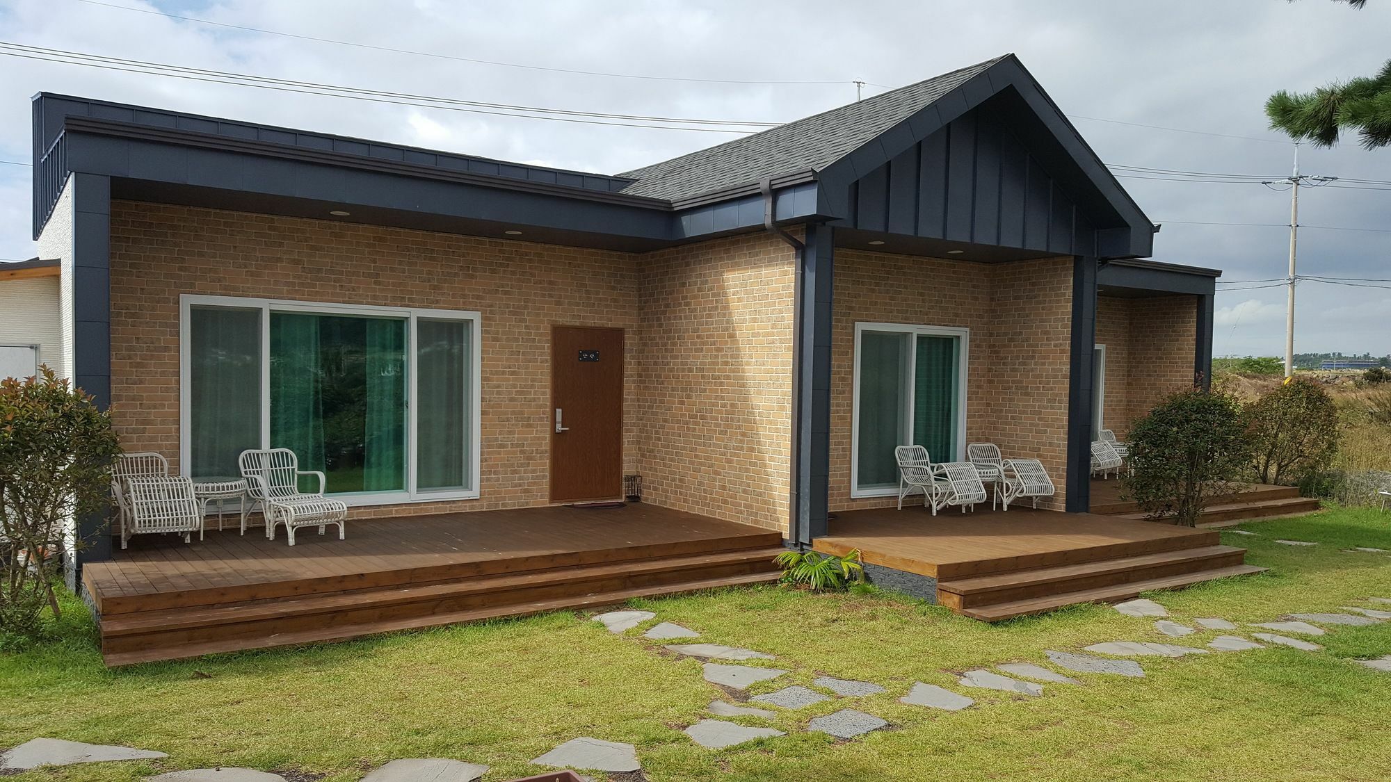Wind Jeju Cafe & Pension Σεογκουίπο Εξωτερικό φωτογραφία